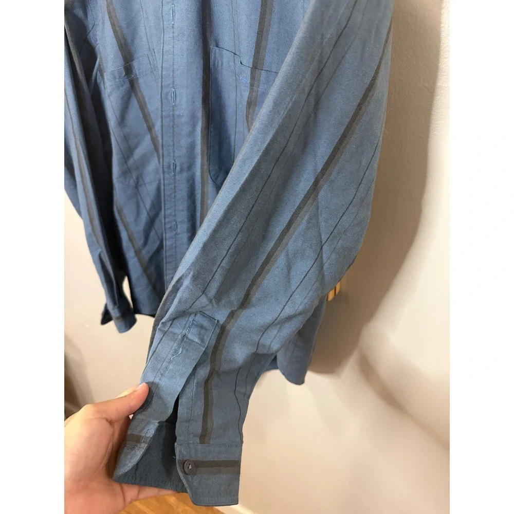 Vintage Levis International Collection Mens Blue Striped Button Down Shirt M